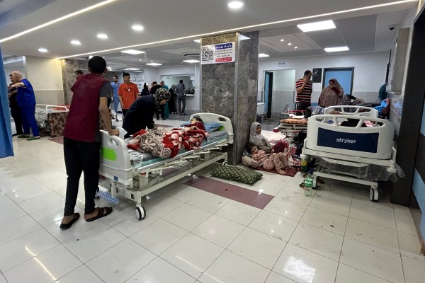 Повече от 20 пациенти са починали в болницата al-Shifa в