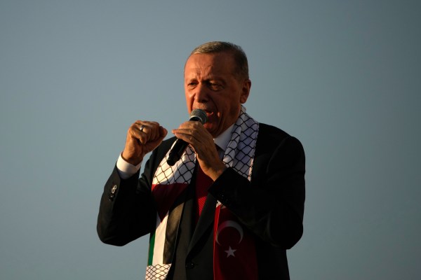 Истанбул Турция – Увеличаващият се брой на жертвите в Газа кара