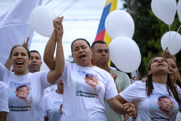 Колумбийското правителство казва, че бунтовническата група Армия за национално освобождение