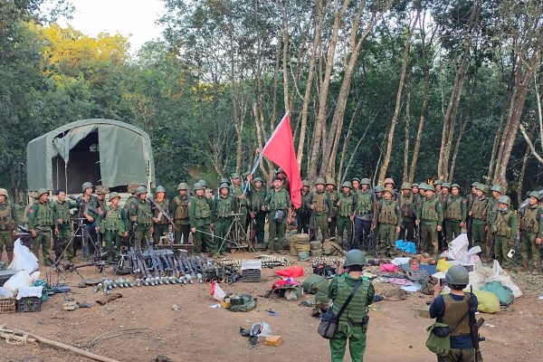 Военният режим на Мианмар призна че е изправена пред тежки