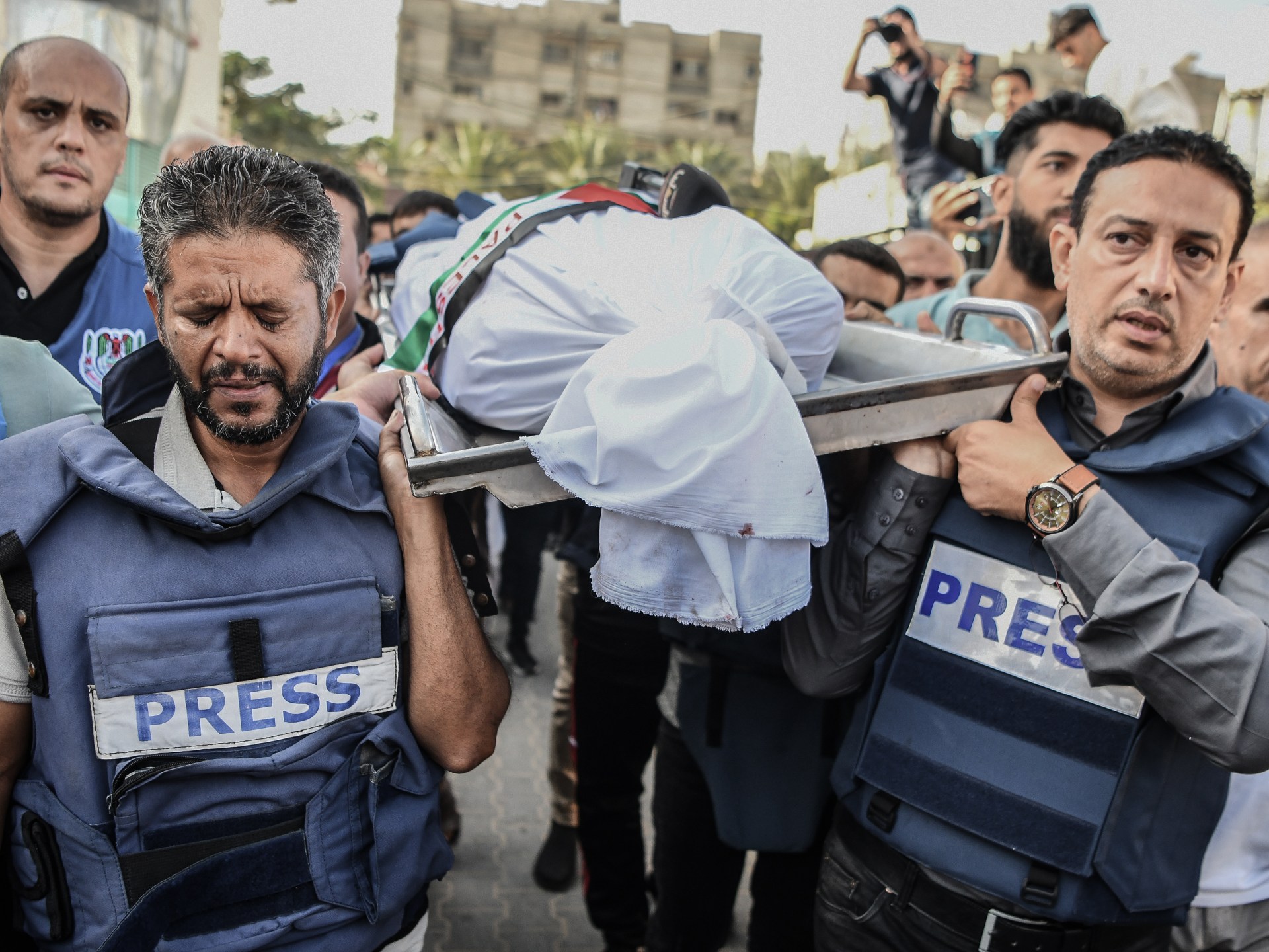 How deadly is the Israel-Gaza war for journalists? thumbnail