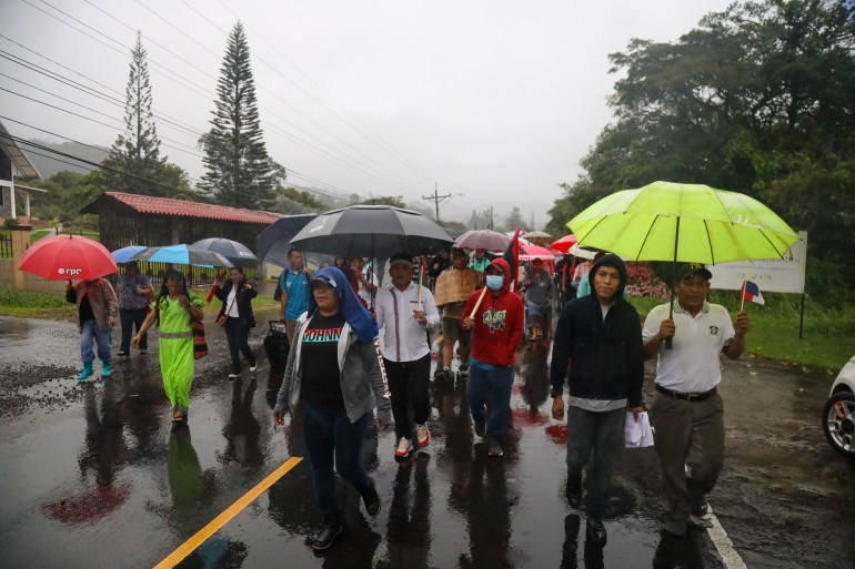Pueblos indígenas marchan en Panamá para protestar por el contrato minero