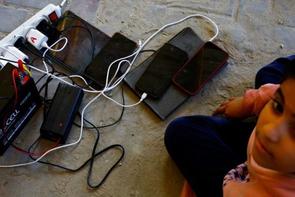 Израел прекъсна телекомуникационните и интернет услугите на Газа за втори
