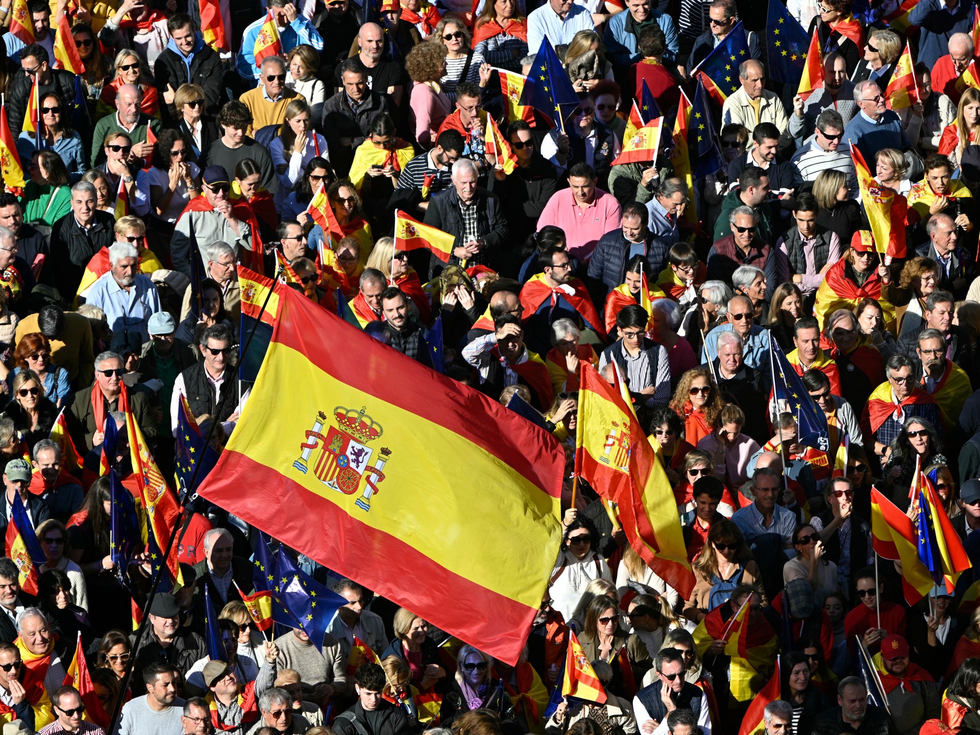 Protestas masivas contra el acuerdo de amnistía catalán en Madrid tras la toma de posesión del primer ministro |  noticias políticas