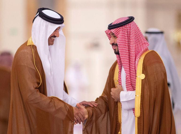 Saudi Crown Prince, Mohammed bin Salman welcomes the Amir of Qatar, Sheikh Tamim bin Hamad Al-Thani, during the 18th consultative meeting of the leaders of the GCC & the Gulf summit with the central Asian countries C5, in Jeddah, Saudi Arabia, July 19, 2023. Saudi Press Agency/Handout via REUTERS ATTENTION EDITORS - THIS PICTURE WAS PROVIDED BY A THIRD PARTY
