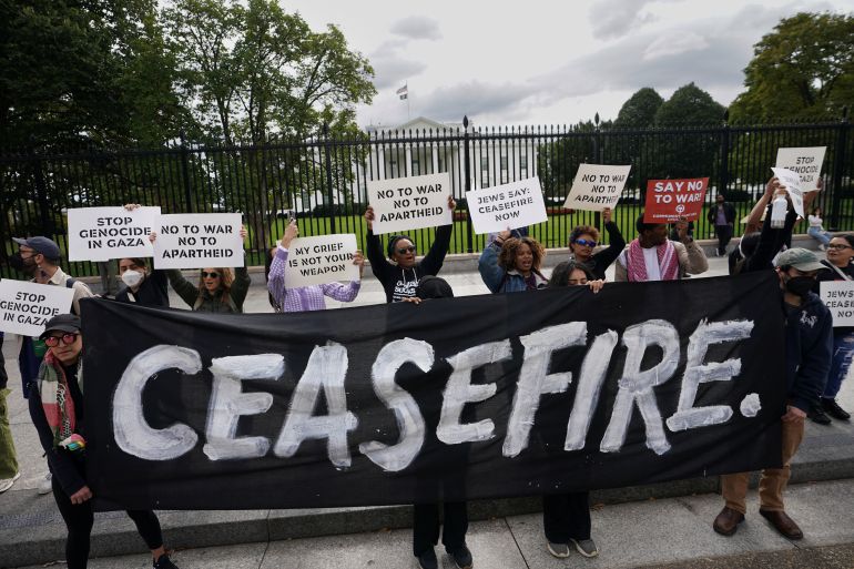 Protesters outside the White House call for a ceasefire in Gaza