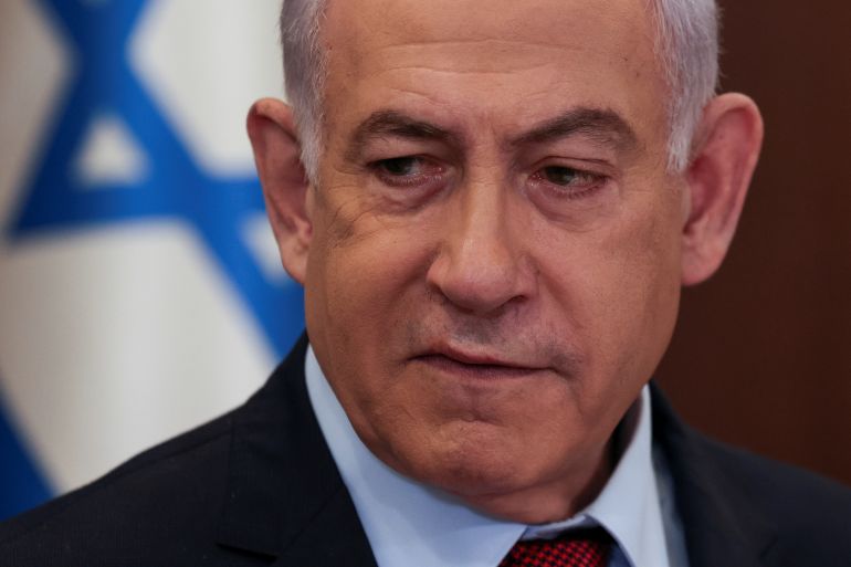 O primeiro-ministro israelense, Benjamin Netanyahu, participa da reunião semanal de gabinete no gabinete do primeiro-ministro em Jerusalém