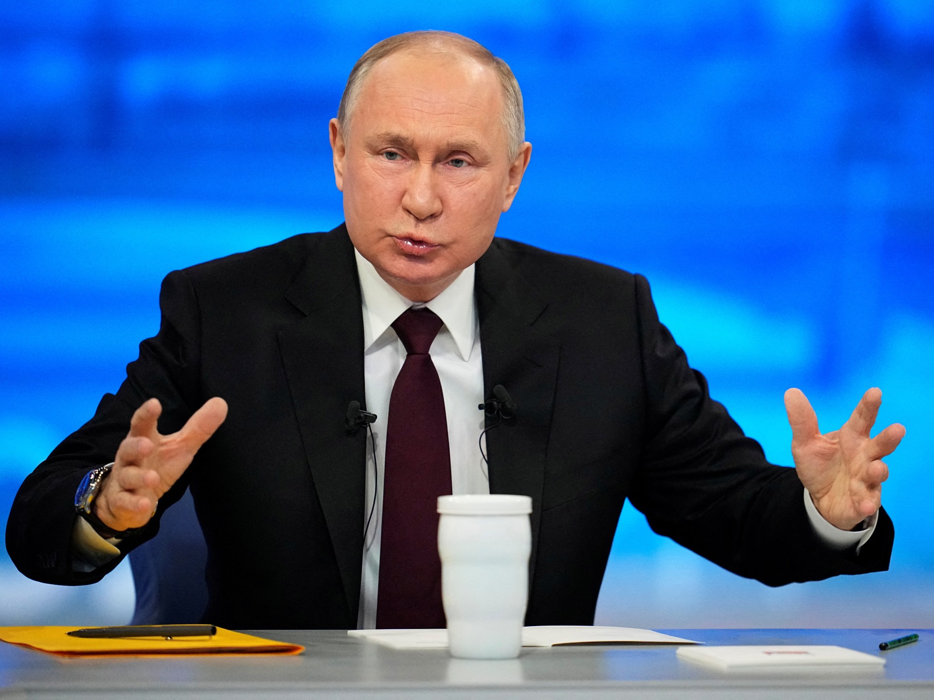 Путин хвалит российских «защитников», пока Украина отражает очередной обстрел |  Новости российско-украинской войны