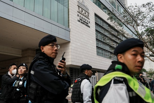 Медийният магнат от Хонконг Джими Лай беше изправен пред съда