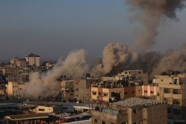Smoke billows in Rafah following an Israeli air raid on the southern Gaza Strip city on December 1, 2023, as fighting resumed shortly after the expiration of a seven-day truce between Israel and Hamas [Said Khatib/AFP]