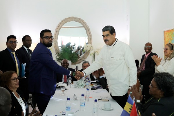 Венецуела и Гвиана се споразумяха да не използват сила в спора за Есекибо