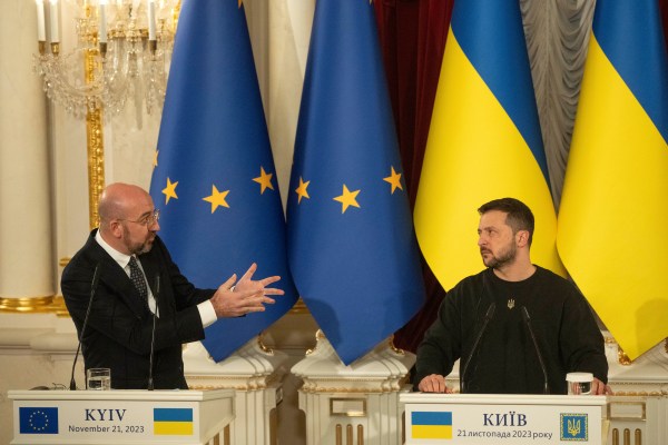 Войната в Украйна направи ли Европа политически зряла — или по-активна?