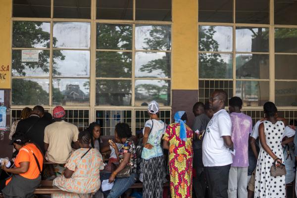 Предварителните резултати от изборите в ДР Конго показват преднина за президента Чисекеди