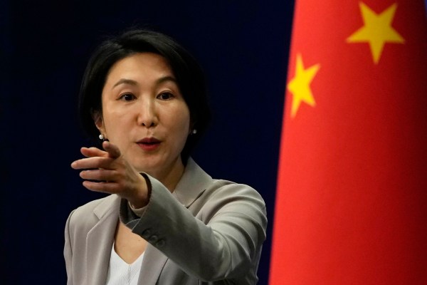 Китай санкционира базирания в САЩ наблюдател в Синцзян