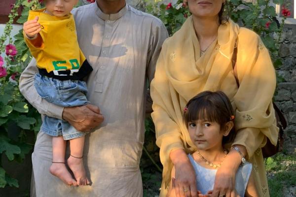 „Един час от ада“: оцеля с шест куршума при нападение в автобус в Пакистан