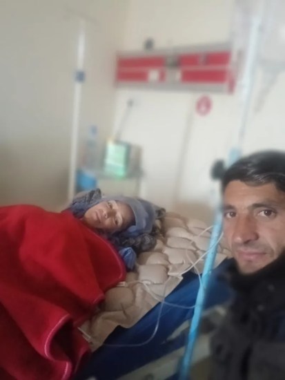 Bibi Roshan in hospital with Shah Bulbul [courtesy Shah Bulbul]