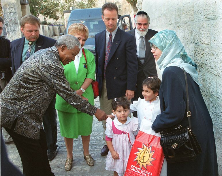 Mandela tour of Jerusalem 1999