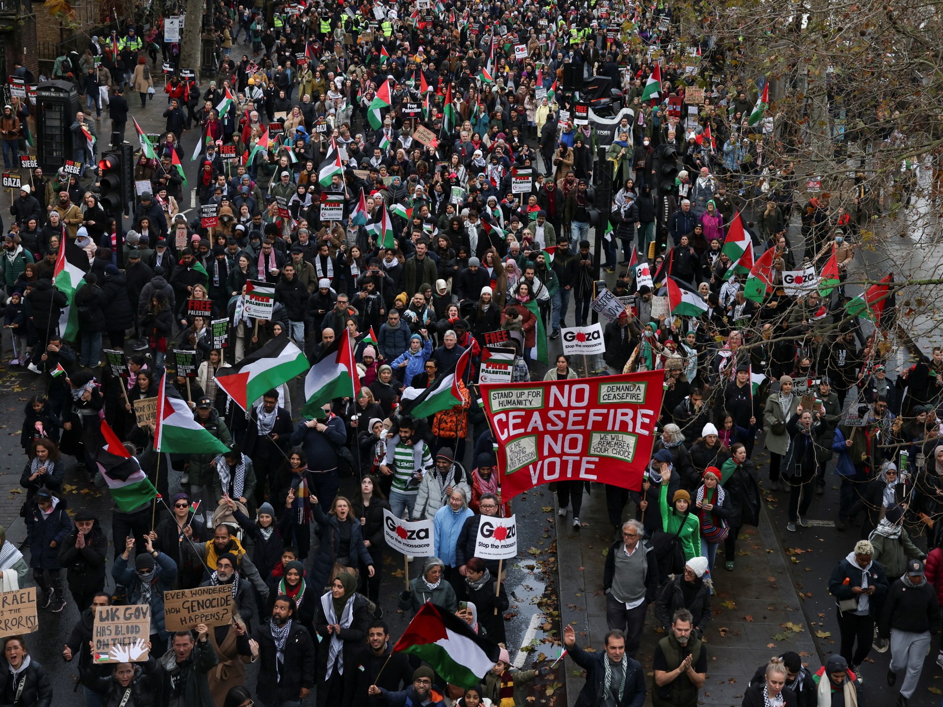 Des dizaines de milliers de personnes défilent à nouveau à Londres pour réclamer un cessez-le-feu à Gaza |  Conflit israélo-palestinien Actualités