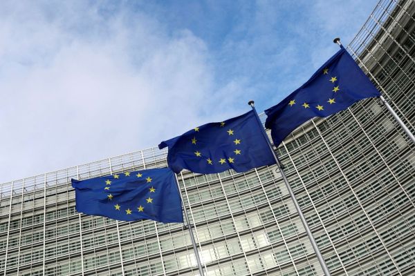 Смесени съобщения се изпращат от Брюксел до Киев Европейският съюз гласува