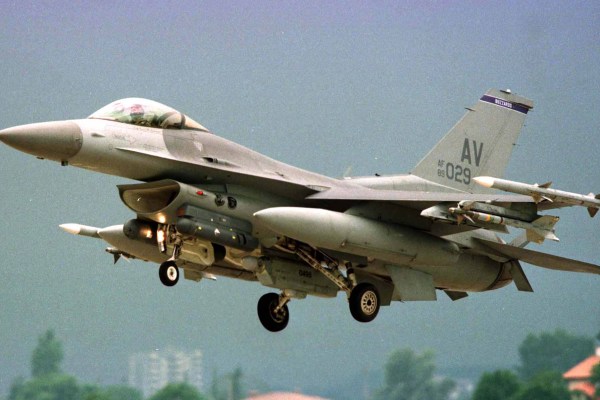 Съединените щати одобриха продажбата на изтребители F 16 на Турция след