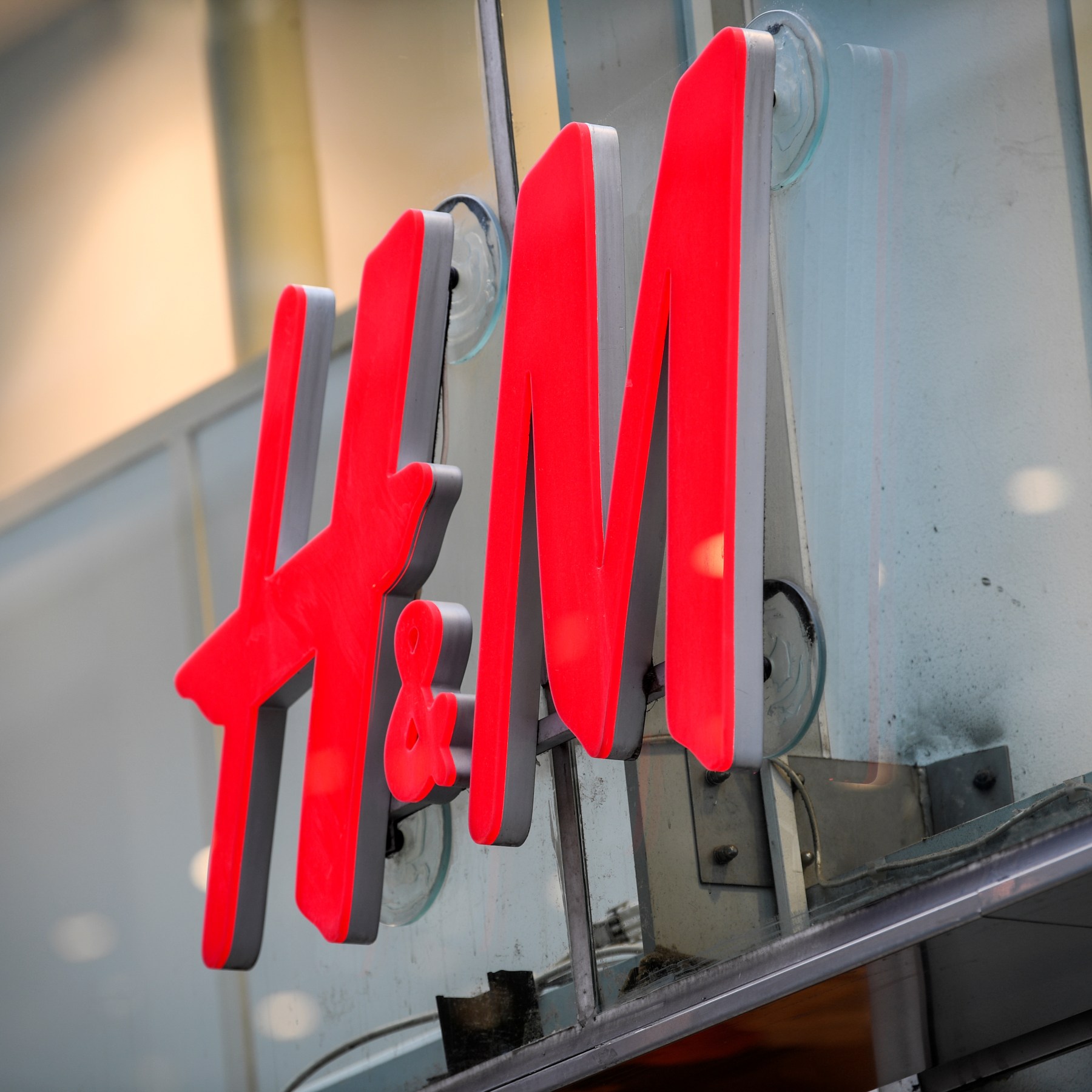 Fashion giant H&M pulls ad after claims it sexualised underage