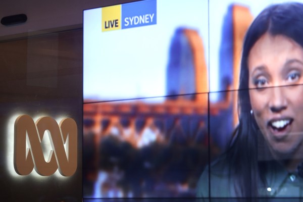 Националният телевизионен оператор на Австралия е подложен на критика на
