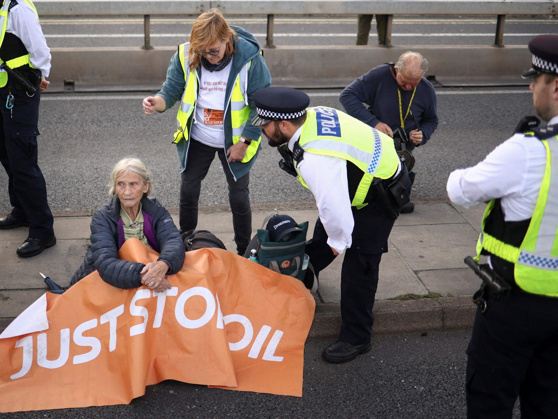 UN expert warns of ‘severe’ crackdown on climate protestors in UK | Environment News