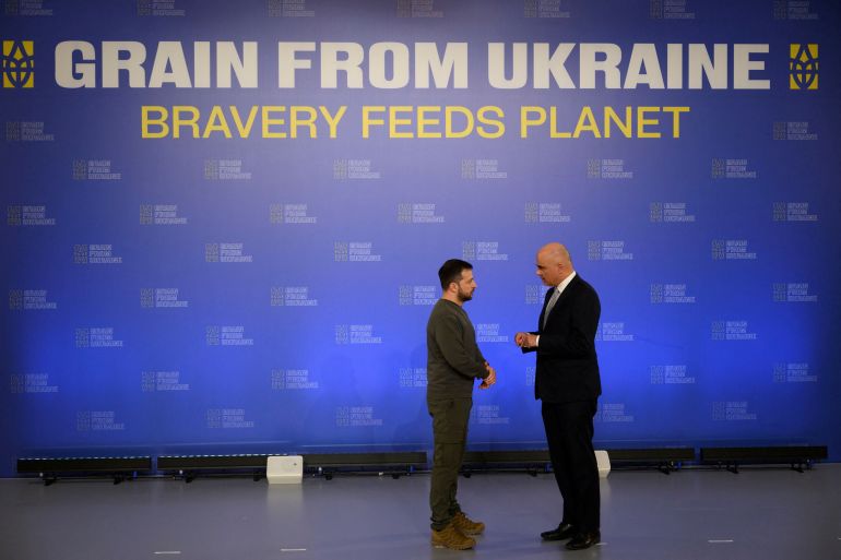 Swiss President Alain Berset speaks to Ukraine's President Volodymyr Zelenskiy during an international summit on food security 'Grain from Ukraine', amid Russia's ongoing attack on Ukraine, in Kyiv, Ukraine November 25, 2023. Ukrainian Presidential Press Service/Handout via REUTERS ATTENTION EDITORS - THIS IMAGE HAS BEEN SUPPLIED BY A THIRD PARTY.