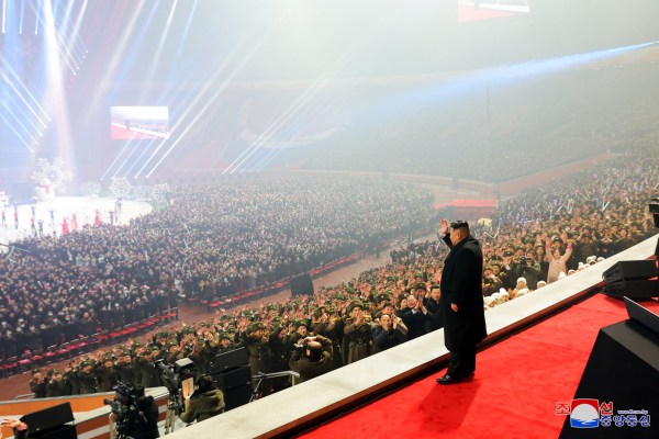 Севернокорейският лидер Ким Чен Ун е наредил на армията си