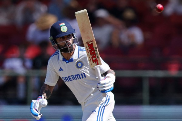 Virat Kohli ще пропусне първите два теста на Индия срещу Англия по лични причини