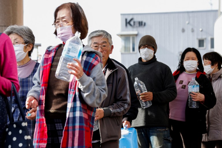I soccorritori giapponesi corrono per trovare i sopravvissuti mentre il bilancio delle vittime del terremoto sale a 78 |  Notizie sul terremoto