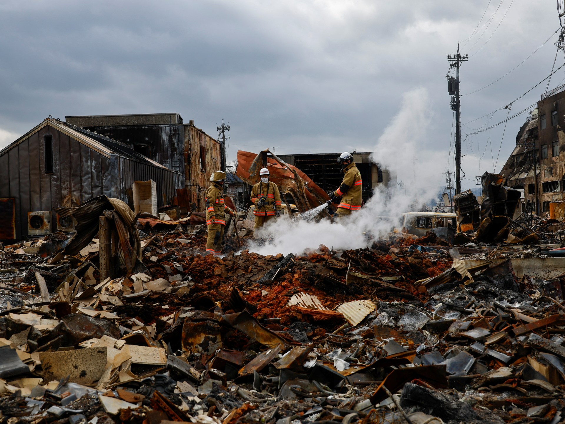 Japan races to find earthquake survivors five days on | Earthquakes