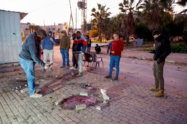 Човешки останки са разпръснати, когато израелски дрон атакува град Дженин на Западния бряг
