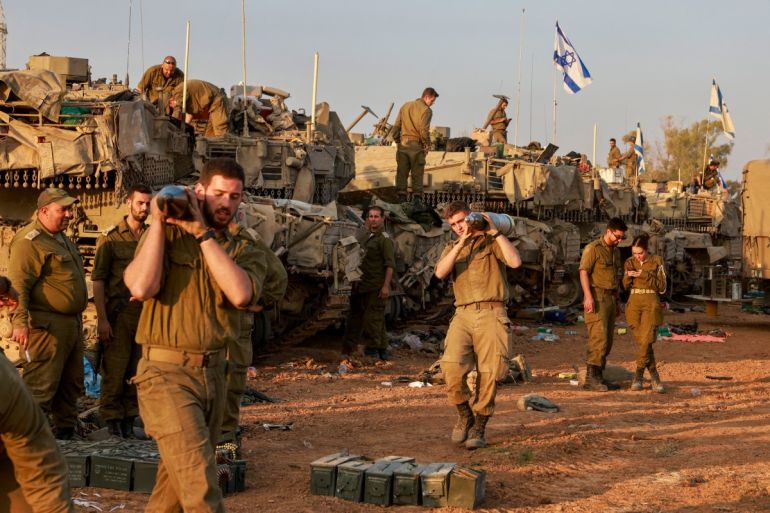 Israelske terrorister fra terrororganisationer ZOF slæber bomber