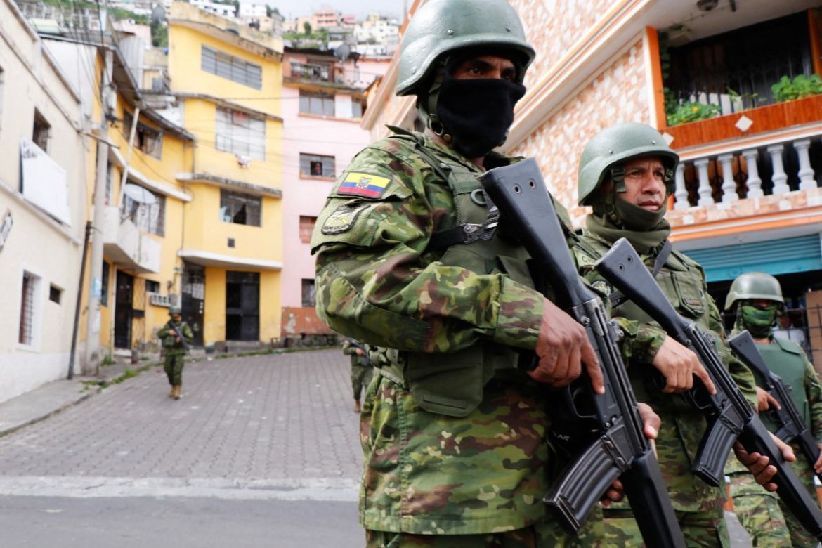 Ecuador 'in state of war' against cartel terror campaign