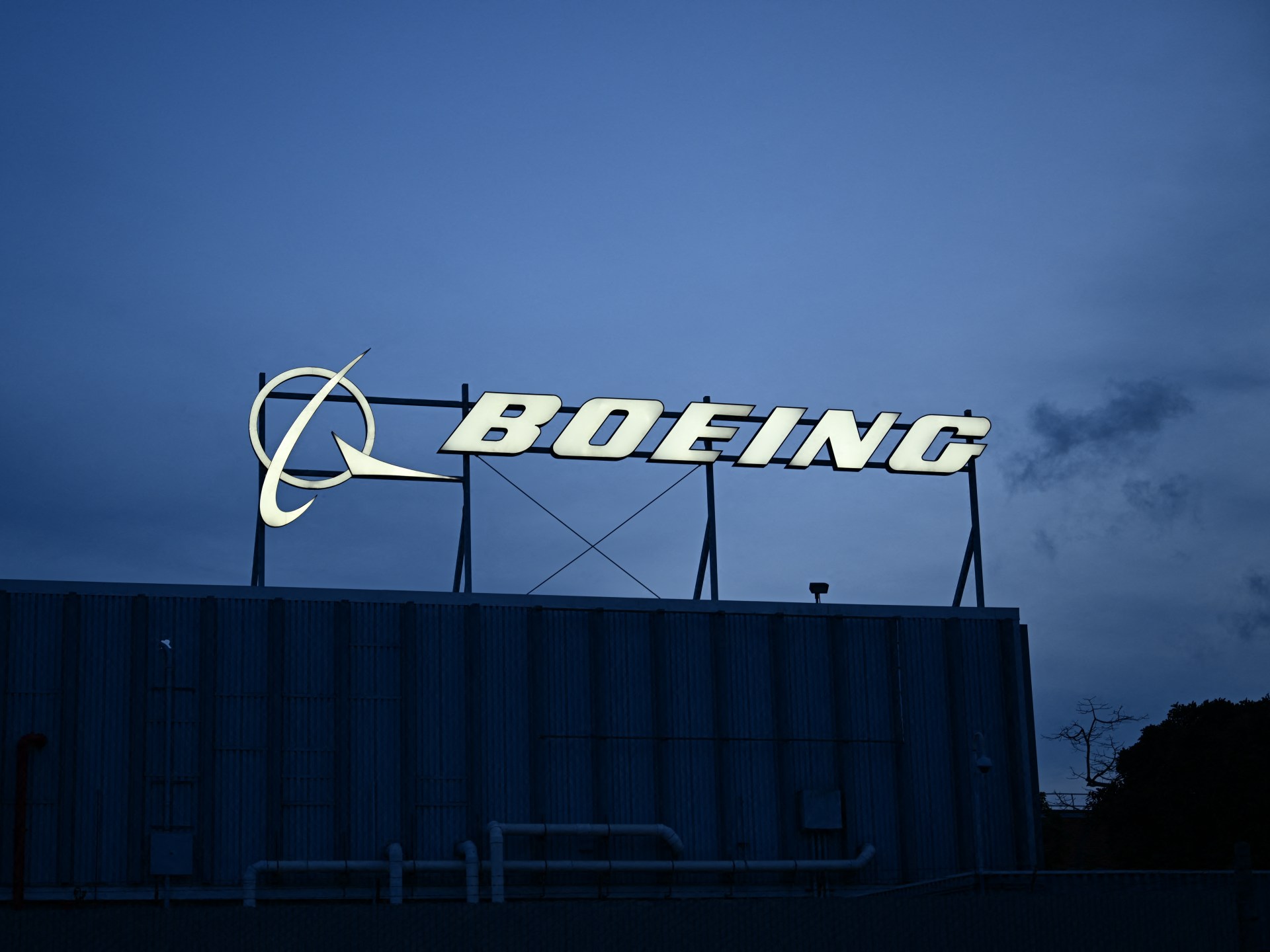 US aviation regulator calls for inspections of older Boeing 737 planes | News