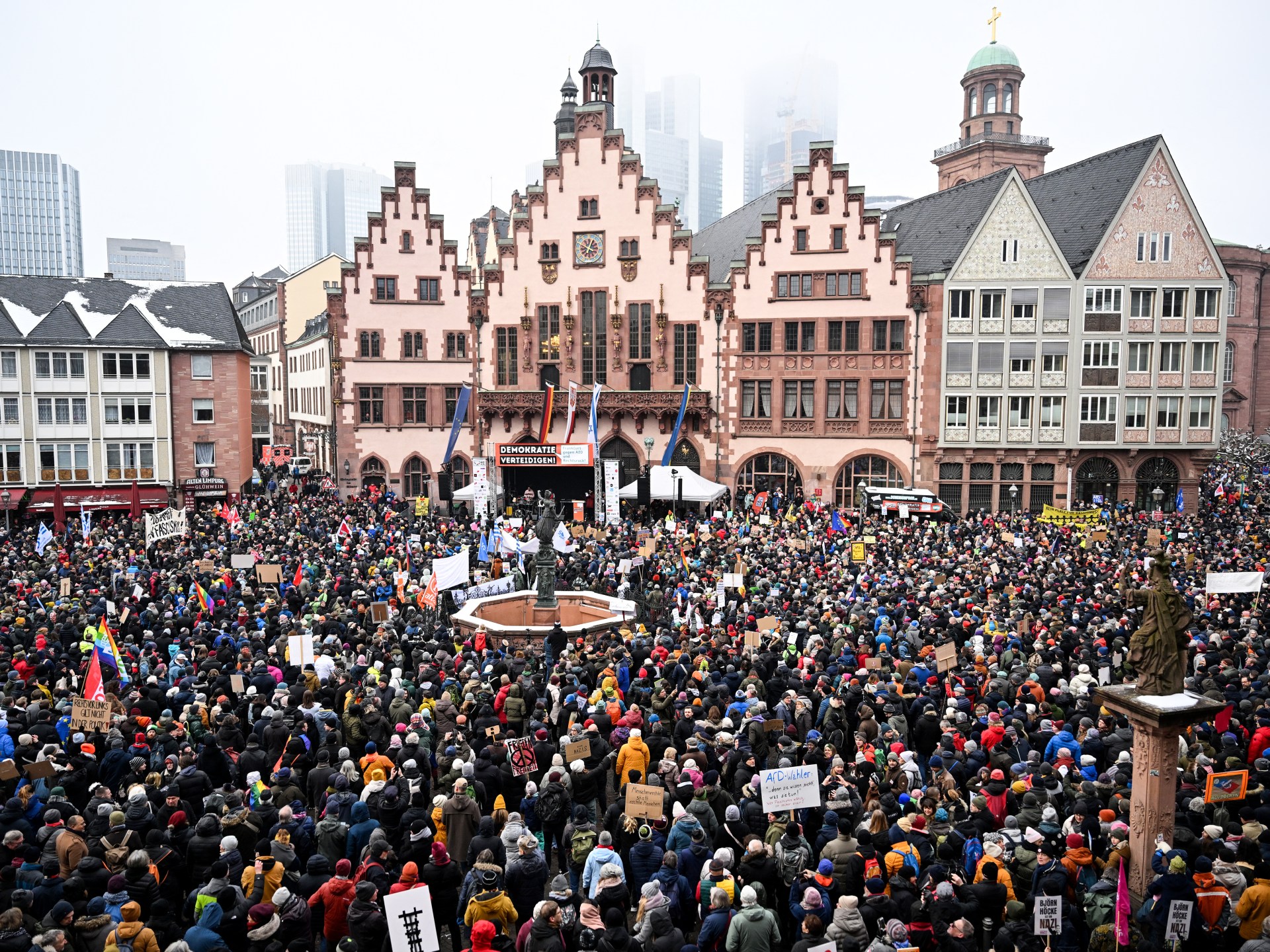 Zehntausende demonstrieren in Deutschland gegen die extreme Rechte  Rechtsextreme Nachrichten
