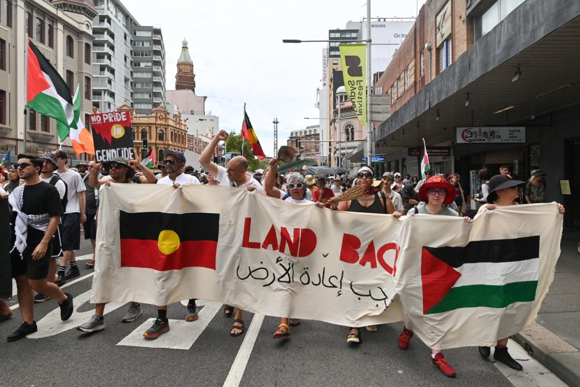 Thousands protest Australia Day celebrations