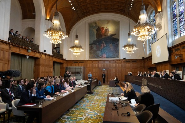 Холандски съд осъди сирийски боец ​​по обвинения във военни престъпления