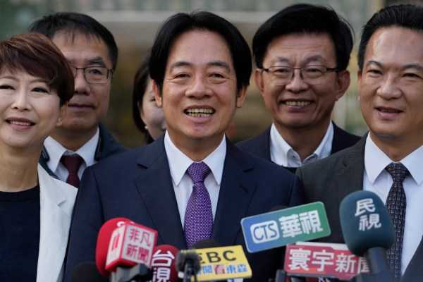 Уилям Лай Чинг те от управляващата Демократична прогресивна партия DPP спечели