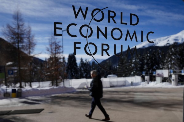 Все още ли е актуален Световният икономически форум?