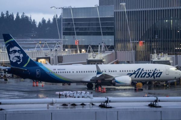 Какво се случи с Boeing 737 Max 9 на Alaska Airlines, чиято врата се откъсна?