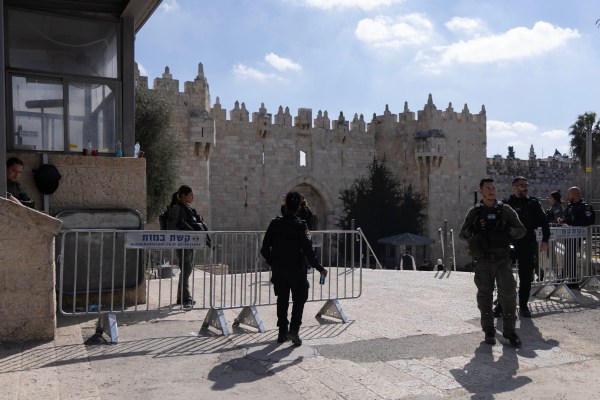 Окупиран Източен Йерусалим – В рамките на мигове след пристигането