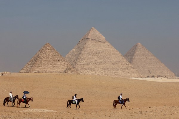 Вече изправена пред дълбока криза, икономиката на Египет изглежда готова