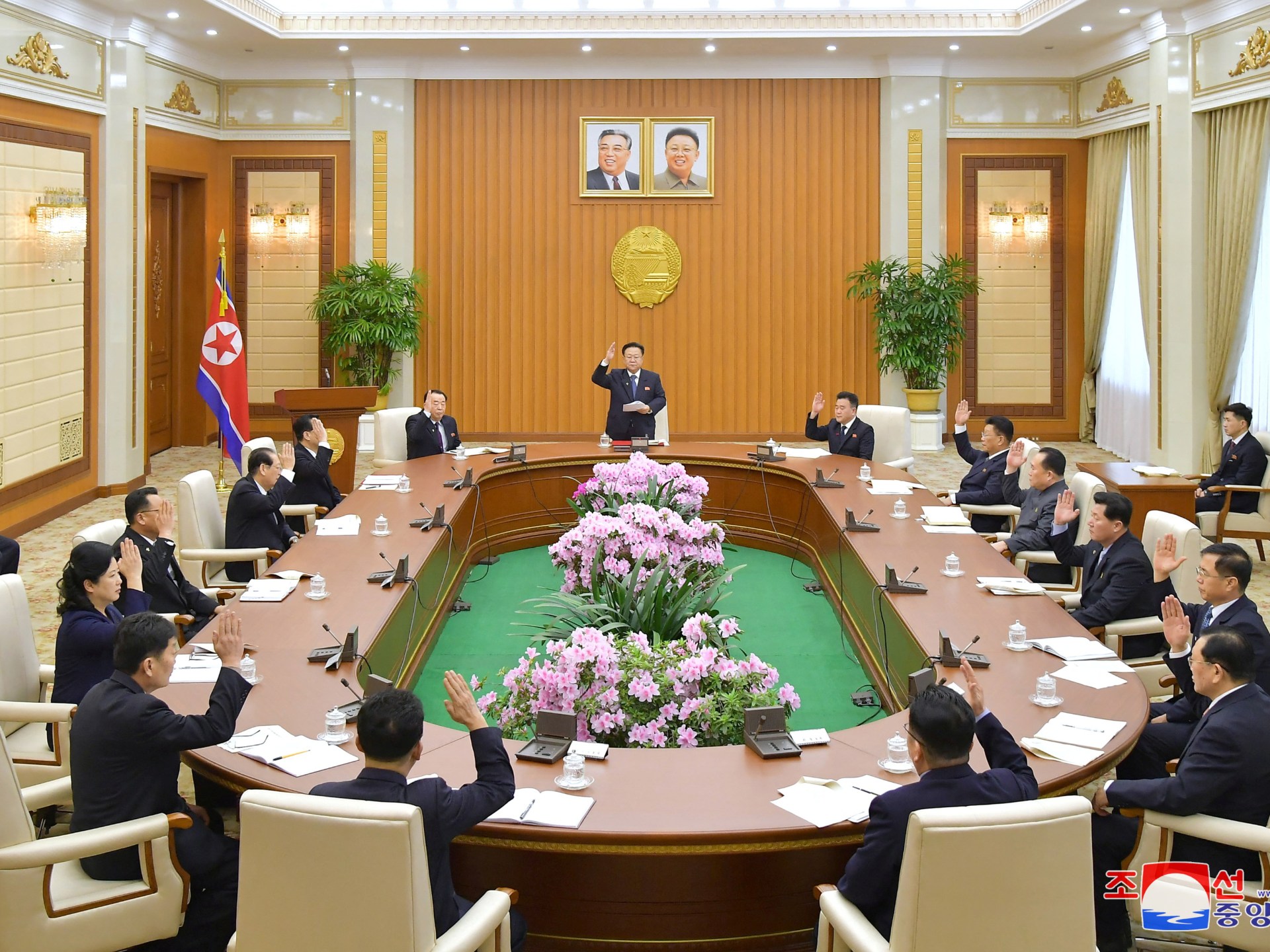 북한, 남북관계 악화로 모든 경제협력 중단 |  소식