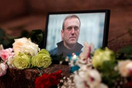 A memorial for Russian opposition leader Alexey Navalny [Gonzalo Fuentes/Reuters]