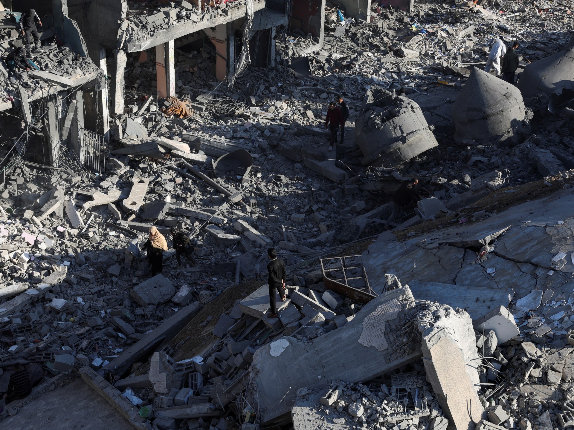 Rafah mosque flattened by Israeli airstrike | Newsfeed