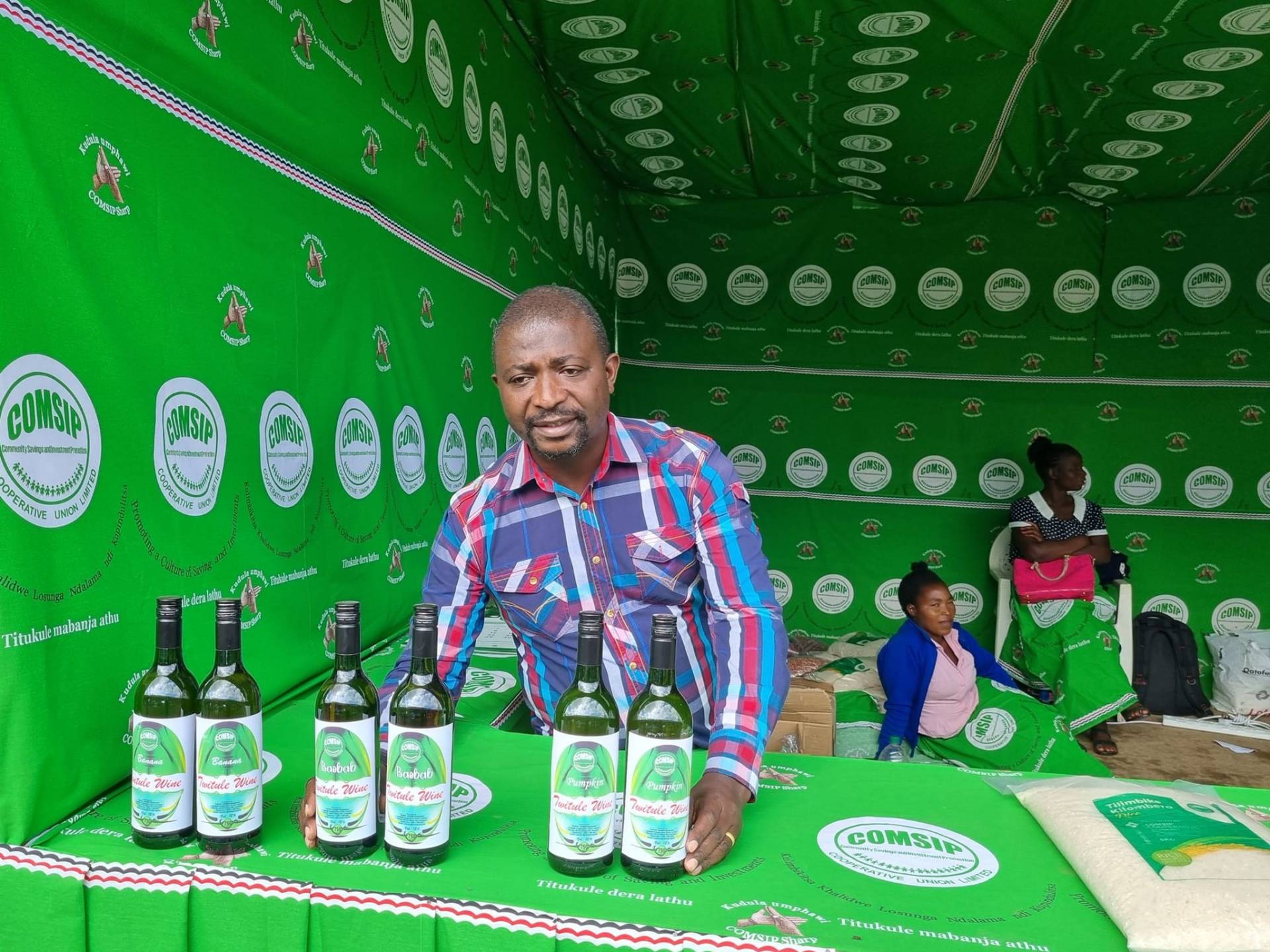The Malawians braving climate shocks and red tape to make banana wine
