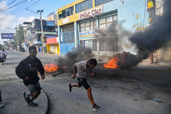Премиерът на Хаити Ариел Хенри призова за спокойствие в публично