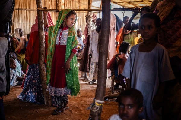 Близо пет милиона души в Судан са изложени на риск